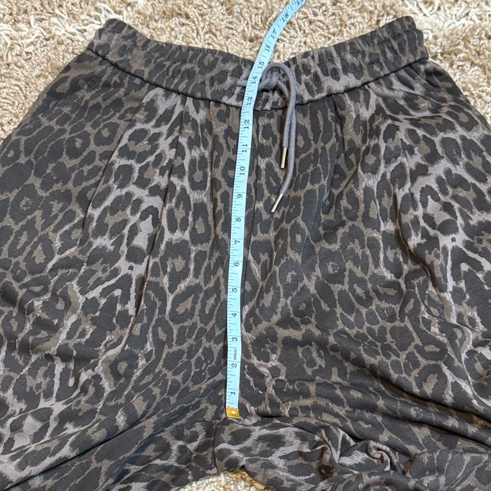 BEULAHSTYLE Leopard Print Wide Leg Pants size M/L - Picture 9 of 13
